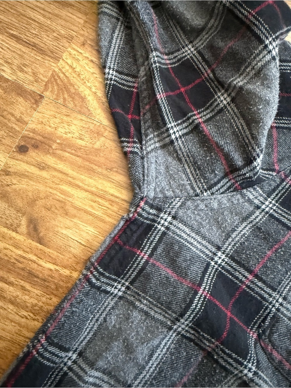 Field & Stream Gray and Black Plaid Button-Down Shirt with Red Accents - Picture 6 of 12